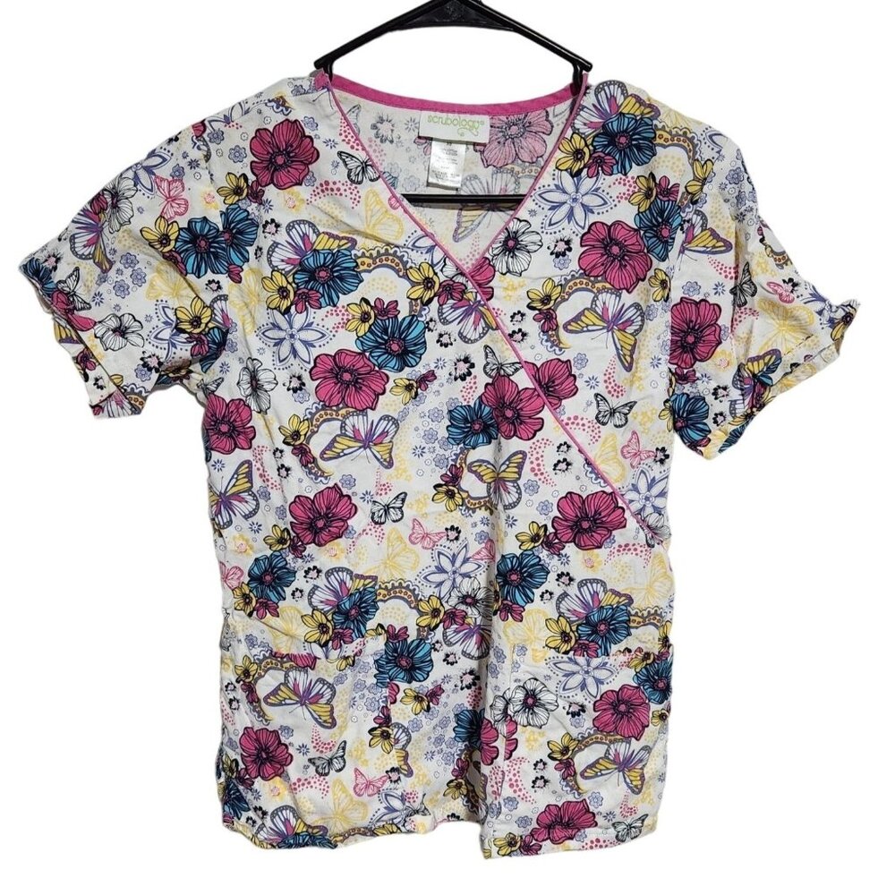Scrubology Scrub Top Womens Size XS White Floral Short Sleeve Medical Uniform